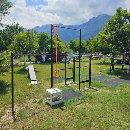 Orange Camp キャンプ場 ベルディビ